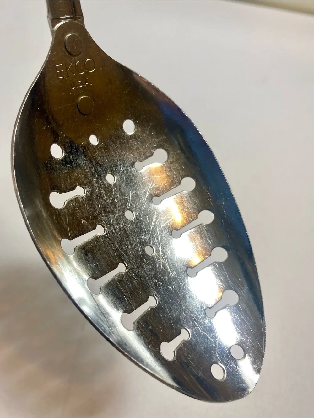 Vintage EKCO USA Keyhole Slotted Serving Spoon Black Textured Handle